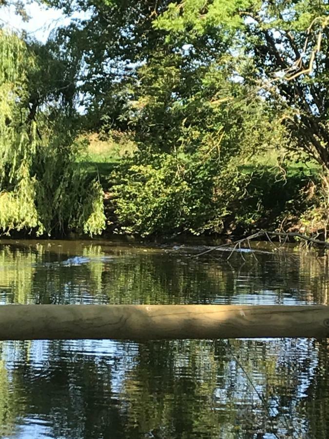 Gite De L Etang Du Moulin Du Pre Bavent Exterior foto